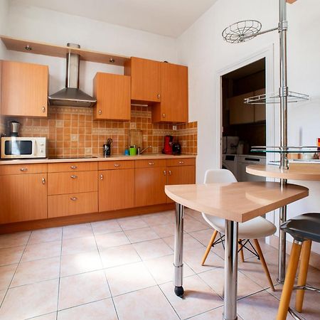 Nickson & Dido Apartment โซมูร์ ภายนอก รูปภาพ